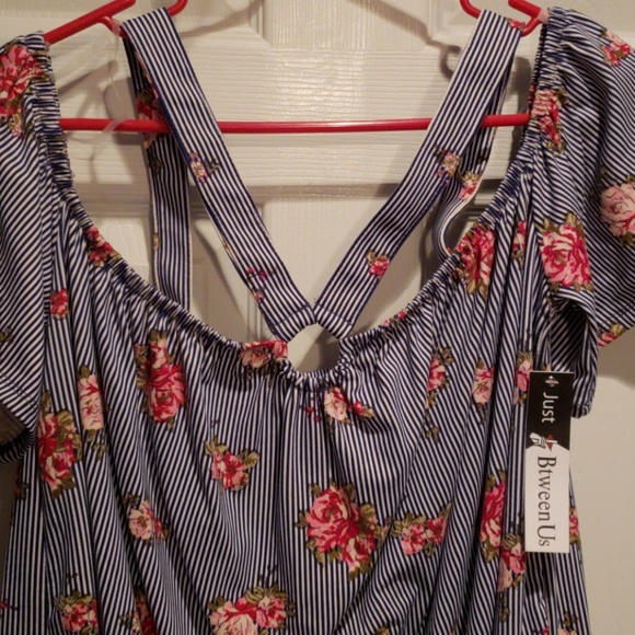 Women's top - Picture 2 of 2